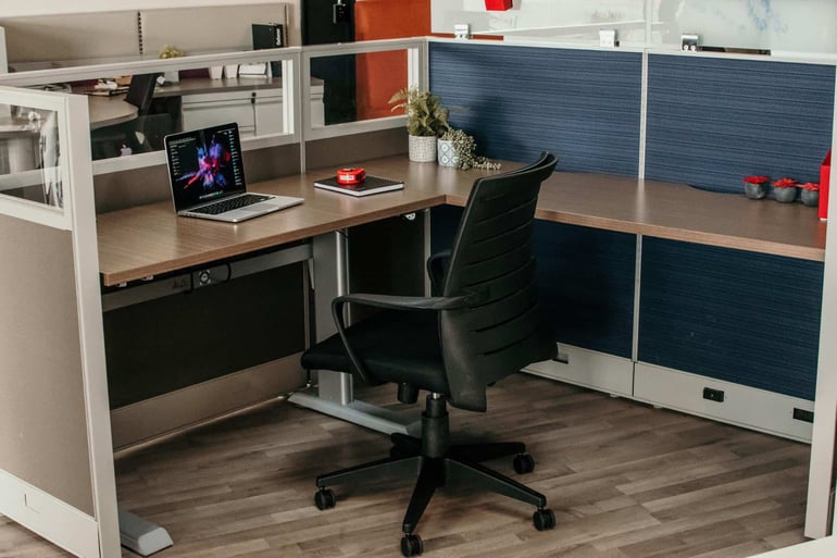 mobiliario-ergonomico-en-la-oficina