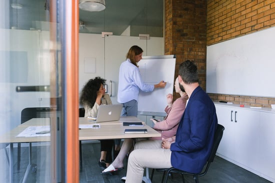 Crea un entorno saludable de trabajo: 6 tips para aplicar.