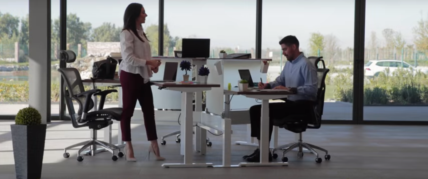 Why Use A Sit Stand Desk